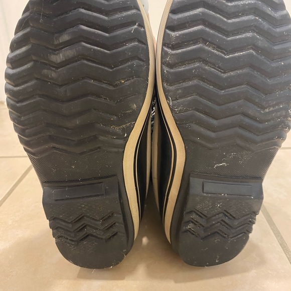 Girls Sorel Boots - Picture 3 of 3